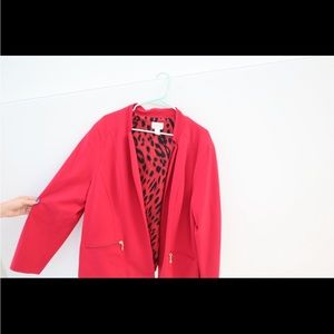 Chicos red blazer size 4. Worn like new.